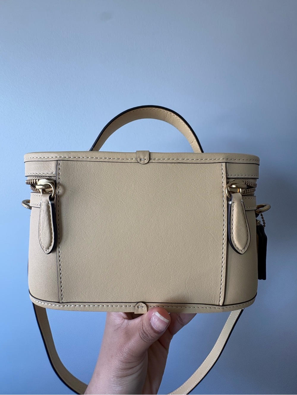 Coach Trail Bag in Vanilla - Picture 3 of 13